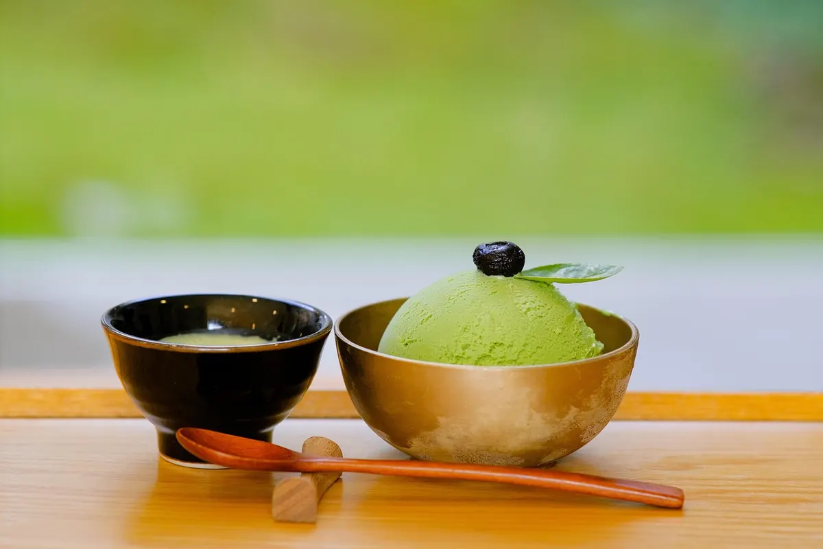 Matcha for Beginners: How to Whisk, Sift, and Avoid Clumps